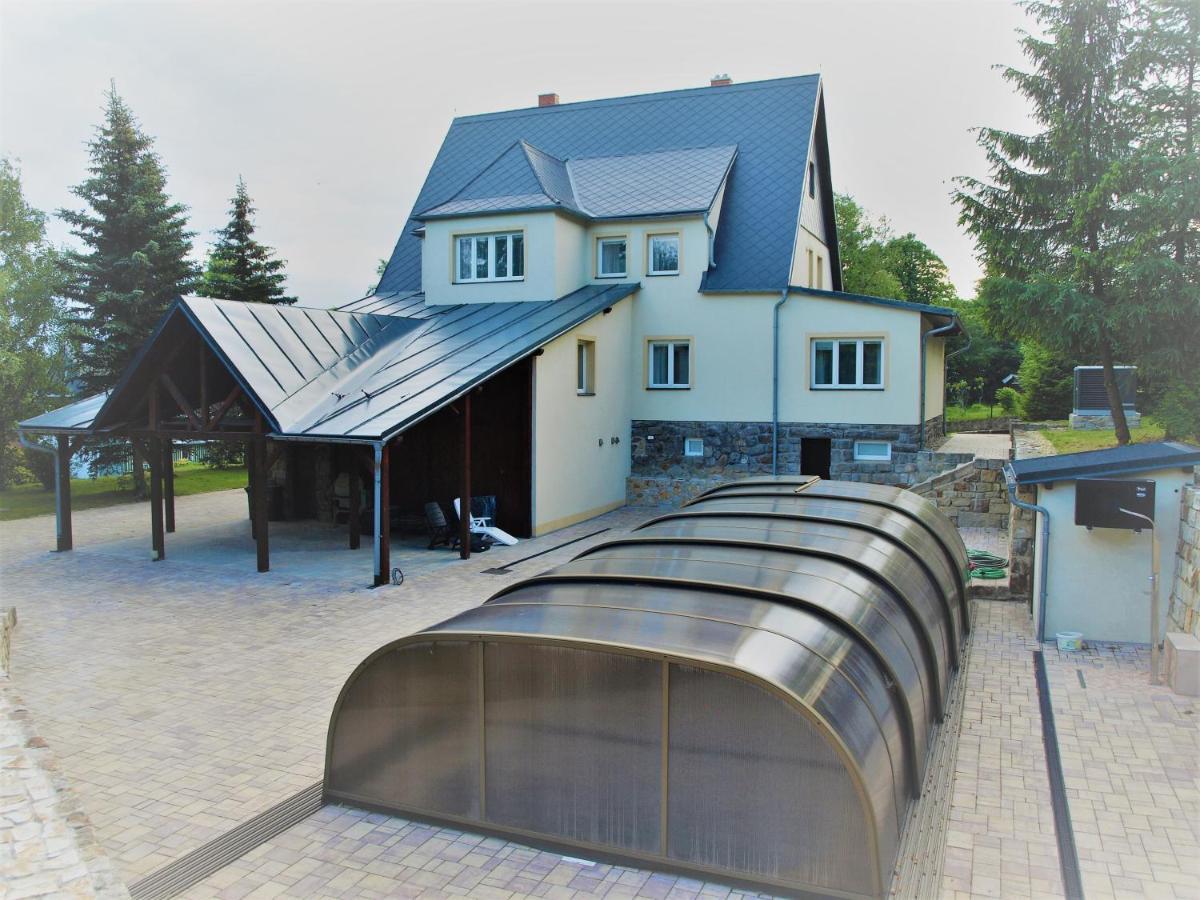 Guest House Luft Sneznik Exterior photo