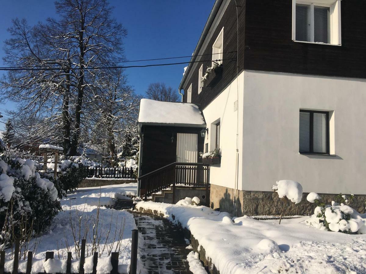 Guest House Luft Sneznik Exterior photo