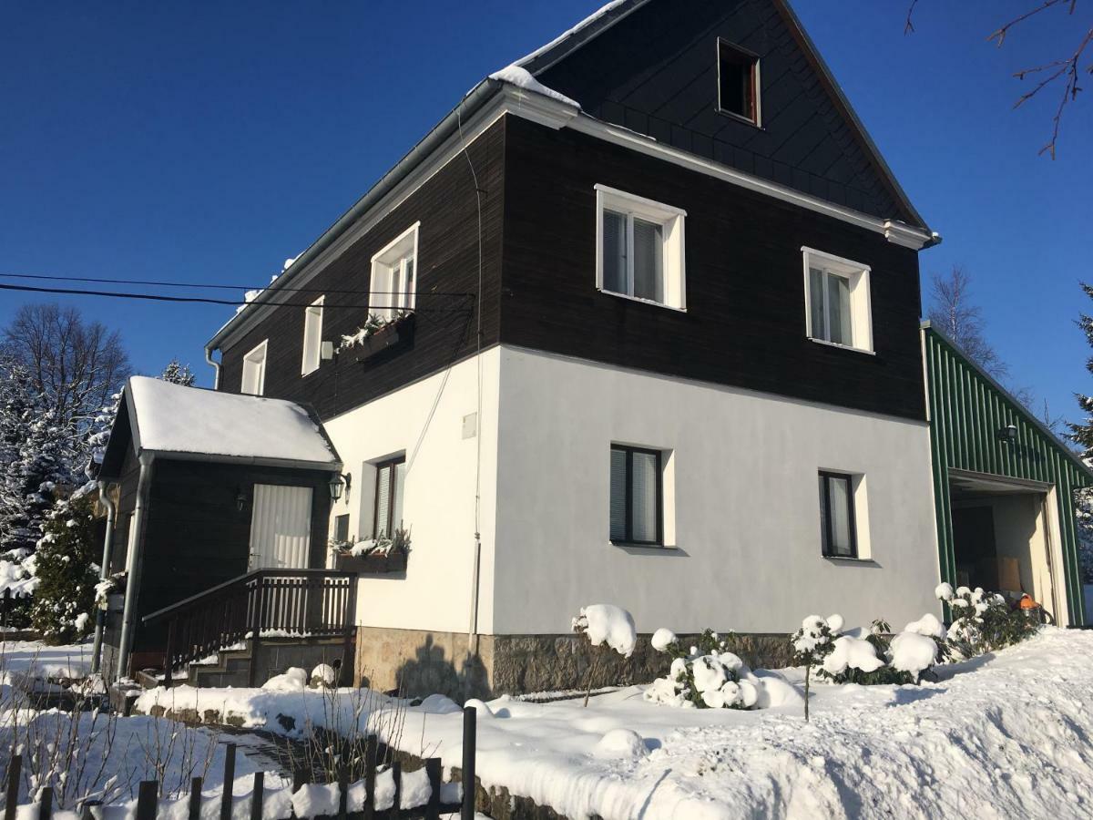 Guest House Luft Sneznik Exterior photo